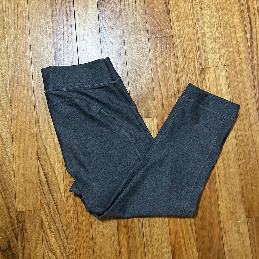 UA Heat Gear 3/4 Length Compression Tight